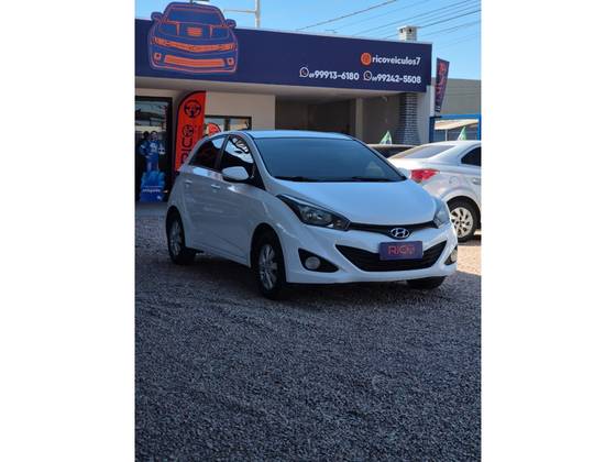 HYUNDAI HB20 1.6 SPICY 16V FLEX 4P MANUAL HYUNDAI HB20 1.6 SPICY 16V FLEX 4P MANUAL